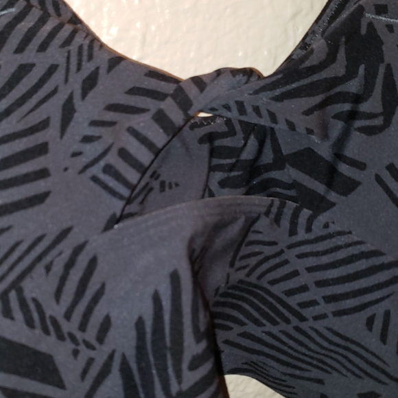 Aerie printed set chill. play. move - Picture 4 of 13